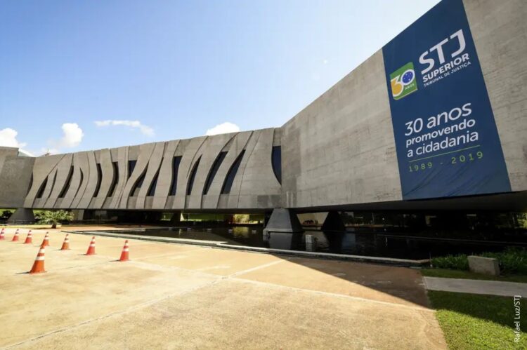 Empresários precisarão redobrar seus cuidados: o STJ reestabelece a possibilidade de prisão por dívida (tributária). Deixar de pagar ICMS agora é crime!