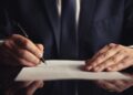 Considerações acerca da Lei 13.866 de 27 de agosto de 2019 (dispõe sobre a possibilidade de a identidade do denunciante ser mantida em sigilo em caso de denúncias formuladas ao TCU) e sua correlação com a (moderna) regulamentação do TCE-PR.